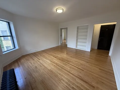 7353 North Damen Avenue Chicago IL 60645