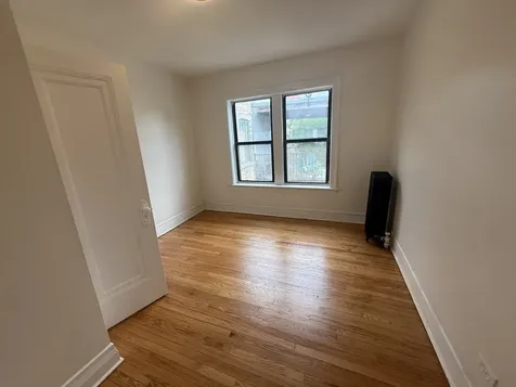 7353 North Damen Avenue Chicago IL 60645