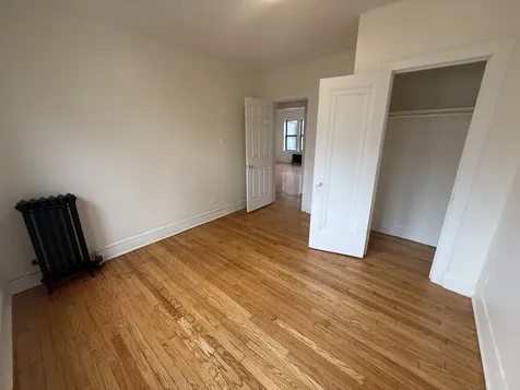 7353 North Damen Avenue Chicago IL 60645
