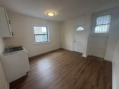7353 North Damen Avenue Chicago IL 60645