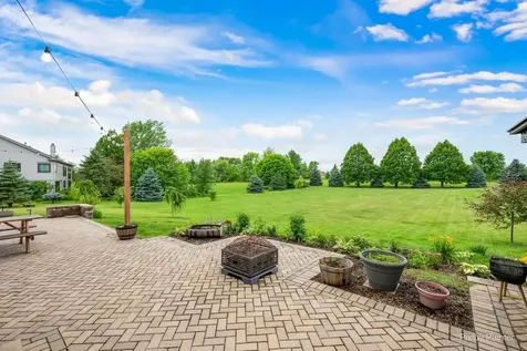 37W226 Baker Hill Court St. Charles IL 60175