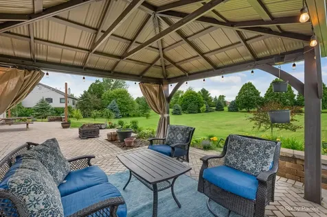 37W226 Baker Hill Court St. Charles IL 60175