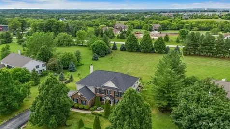 37W226 Baker Hill Court St. Charles IL 60175