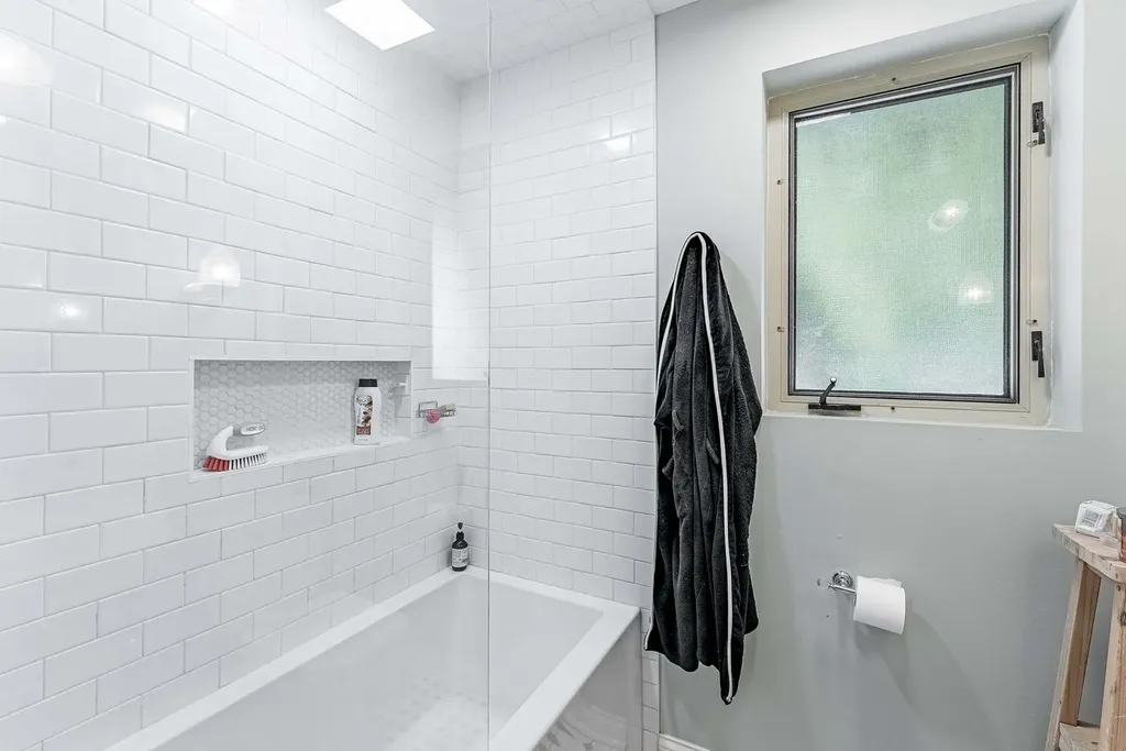 2844 South Throop Street Chicago IL 60608