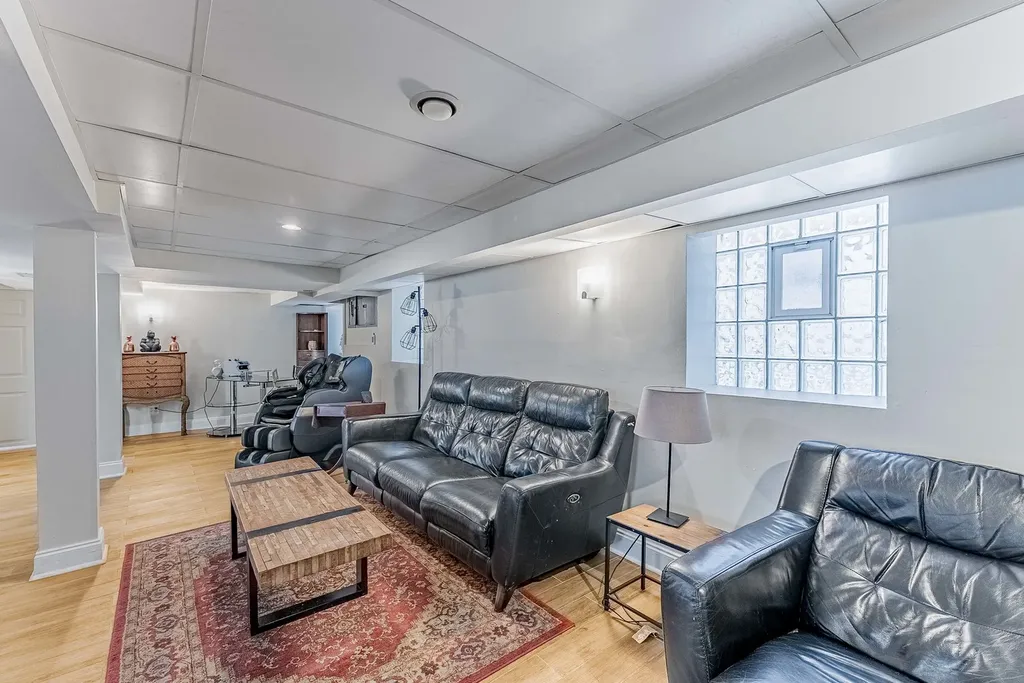 2844 South Throop Street Chicago IL 60608