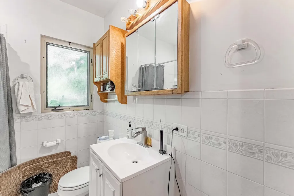 2844 South Throop Street Chicago IL 60608