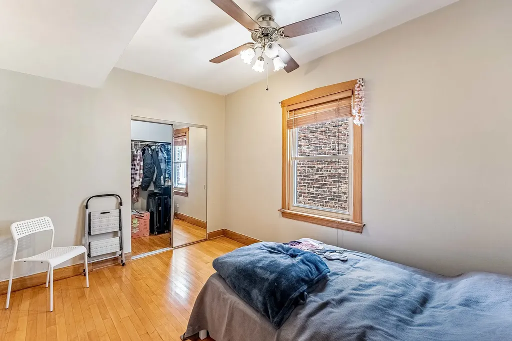 2844 South Throop Street Chicago IL 60608