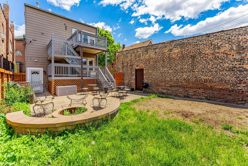 2844 South Throop Street Chicago IL 60608