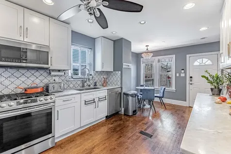 2844 South Throop Street Chicago IL 60608