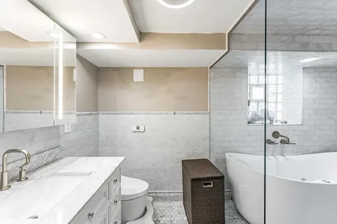 2844 South Throop Street Chicago IL 60608