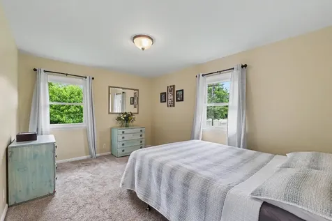 210 Brookview Drive Farmer City IL 61842