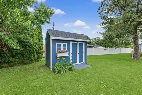 210 Brookview Drive Farmer City IL 61842