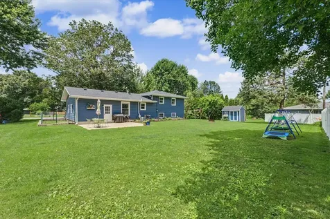 210 Brookview Drive Farmer City IL 61842