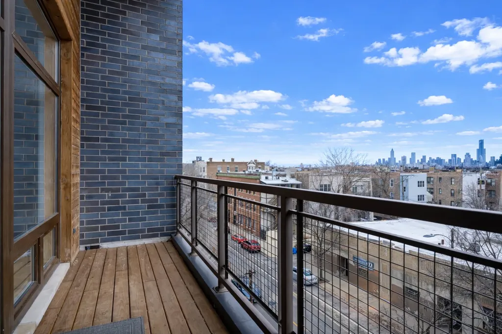 934 North California Avenue Chicago IL 60622