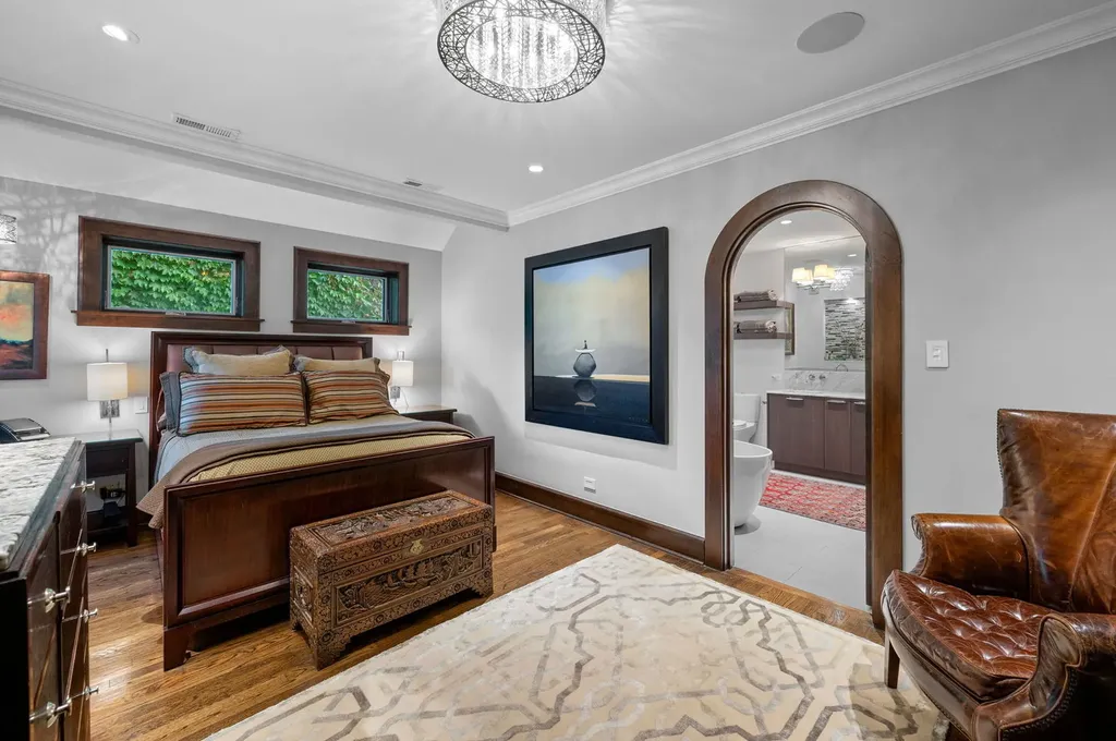 1705 West Leland Avenue Chicago IL 60640