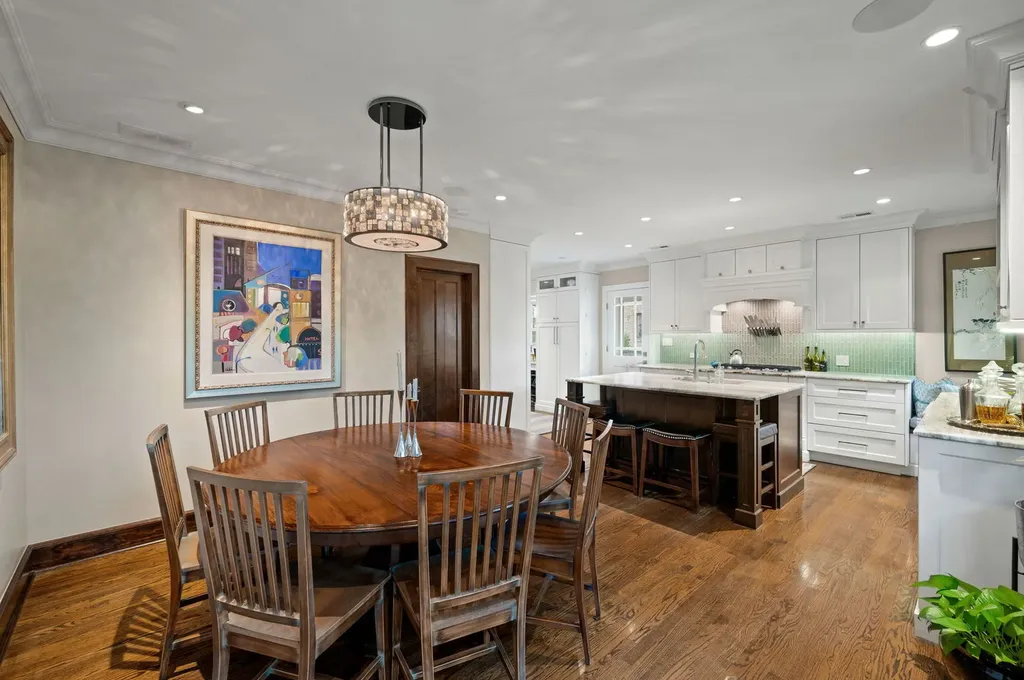 1705 West Leland Avenue Chicago IL 60640