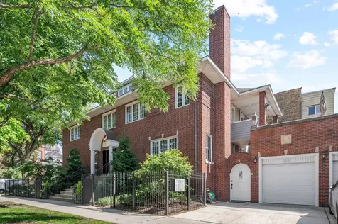 1705 West Leland Avenue Chicago IL 60640