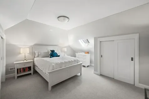 1705 West Leland Avenue Chicago IL 60640