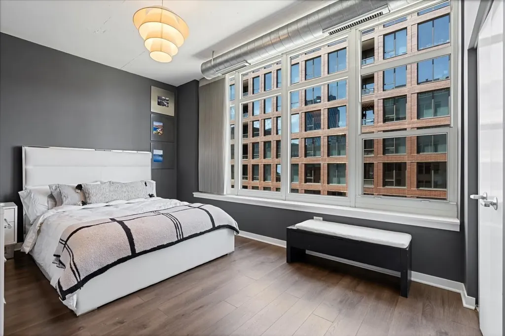 909 West Washington Boulevard Chicago IL 60607