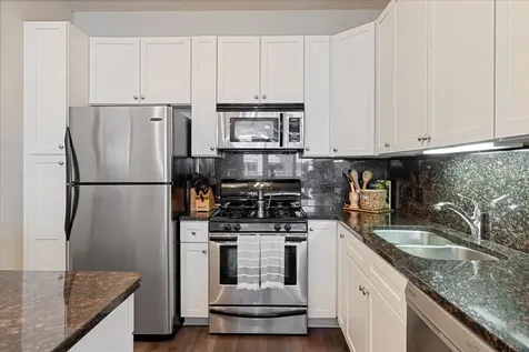 909 West Washington Boulevard Chicago IL 60607