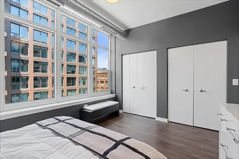 909 West Washington Boulevard Chicago IL 60607