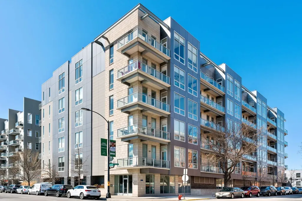 128 South Aberdeen Street Chicago IL 60607
