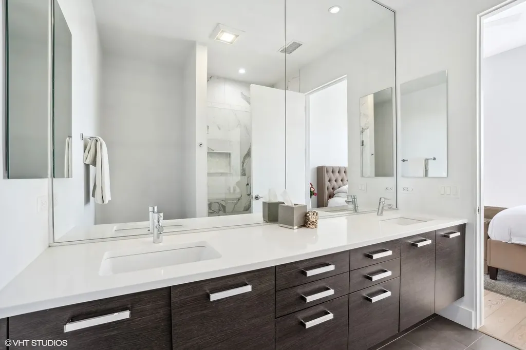128 South Aberdeen Street Chicago IL 60607