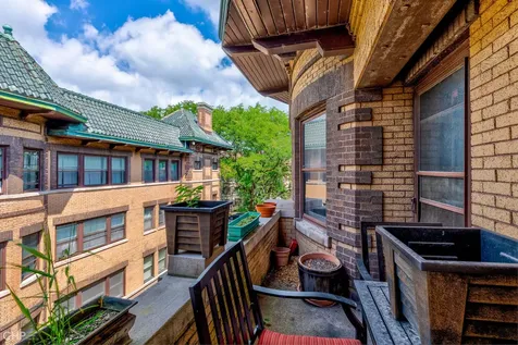 943 East Hyde Park Boulevard Chicago IL 60615