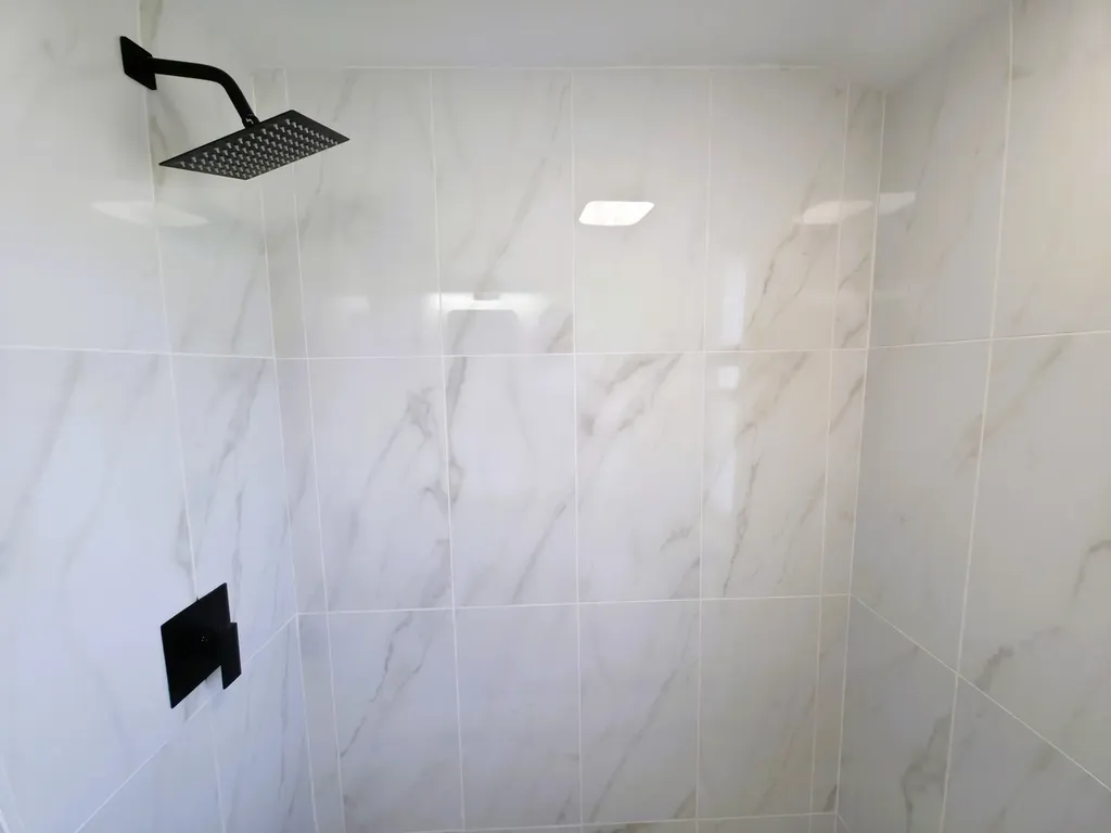 10055 South Oglesby Avenue Chicago IL 60617