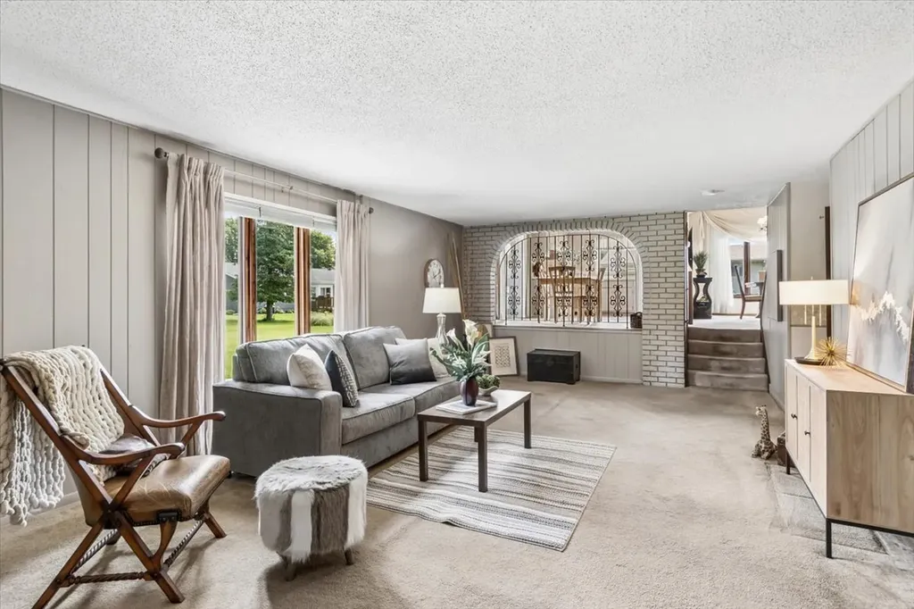 350 Essex Lane New Lenox IL 60451