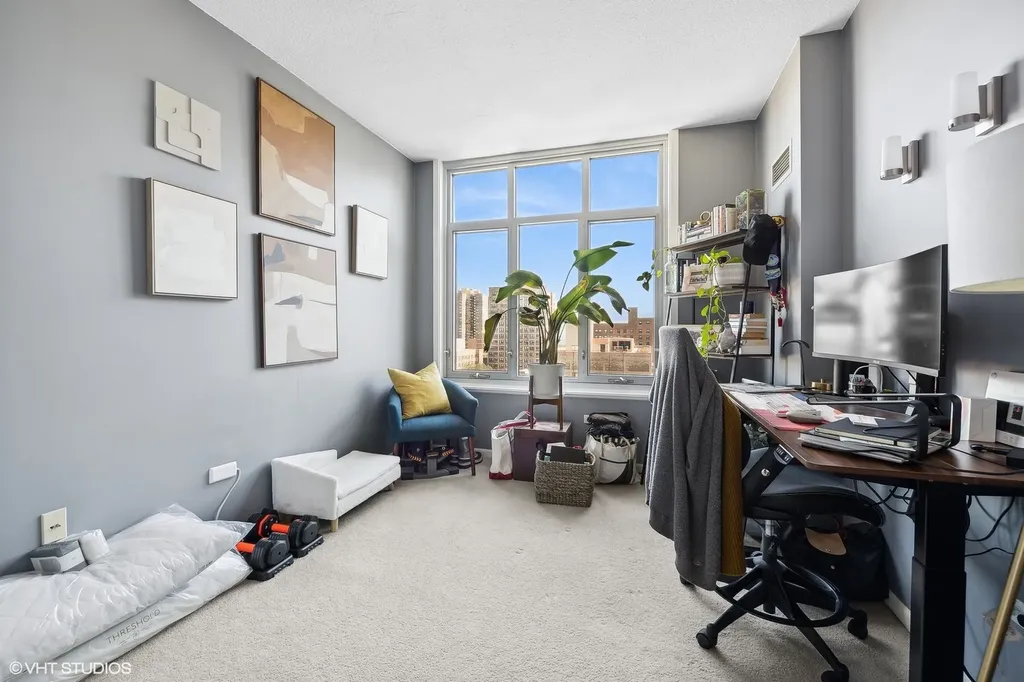 1134 West Granville Avenue Chicago IL 60660