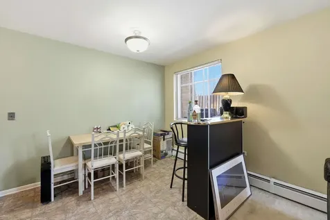 1609 Howard Street Evanston IL 60202