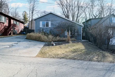 61 Highview Avenue Fox Lake IL 60020