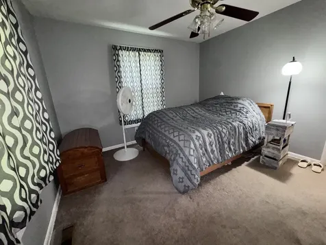 814 West Warmouth Street Salem IL 62881