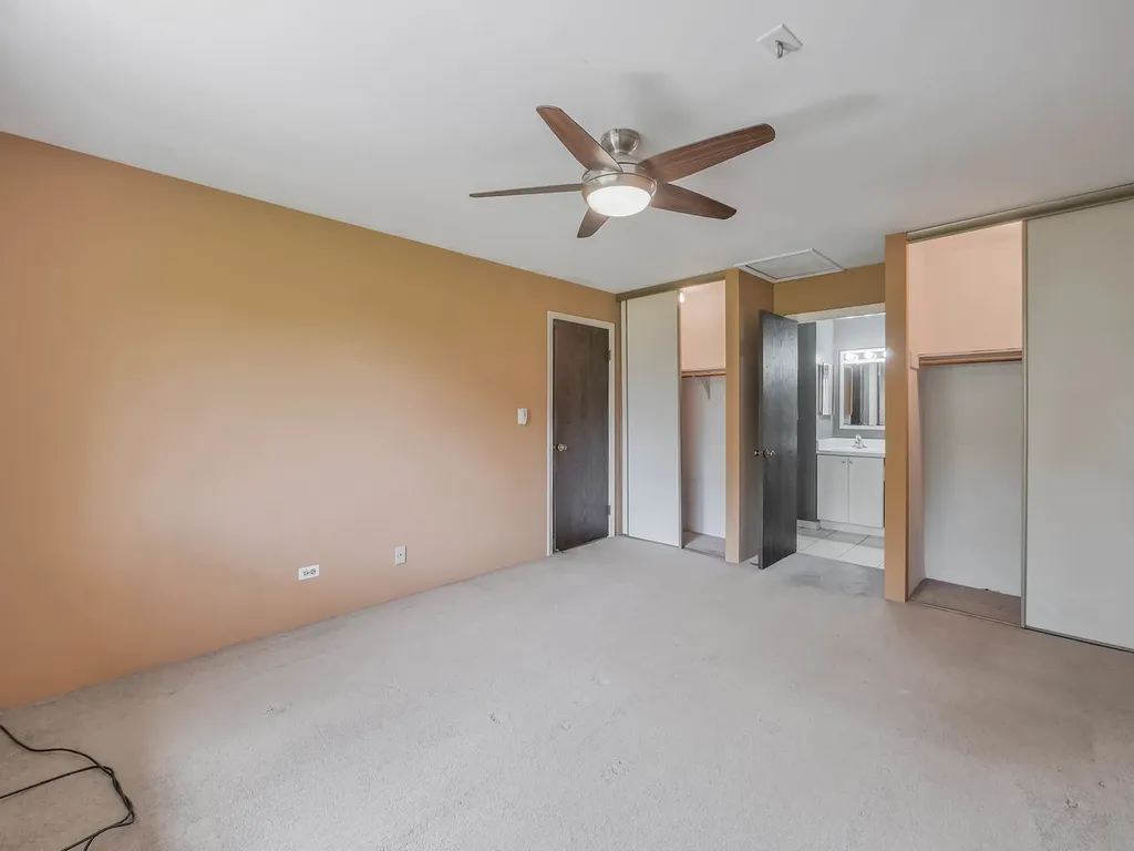 29W337 White Oak Drive Warrenville IL 60555