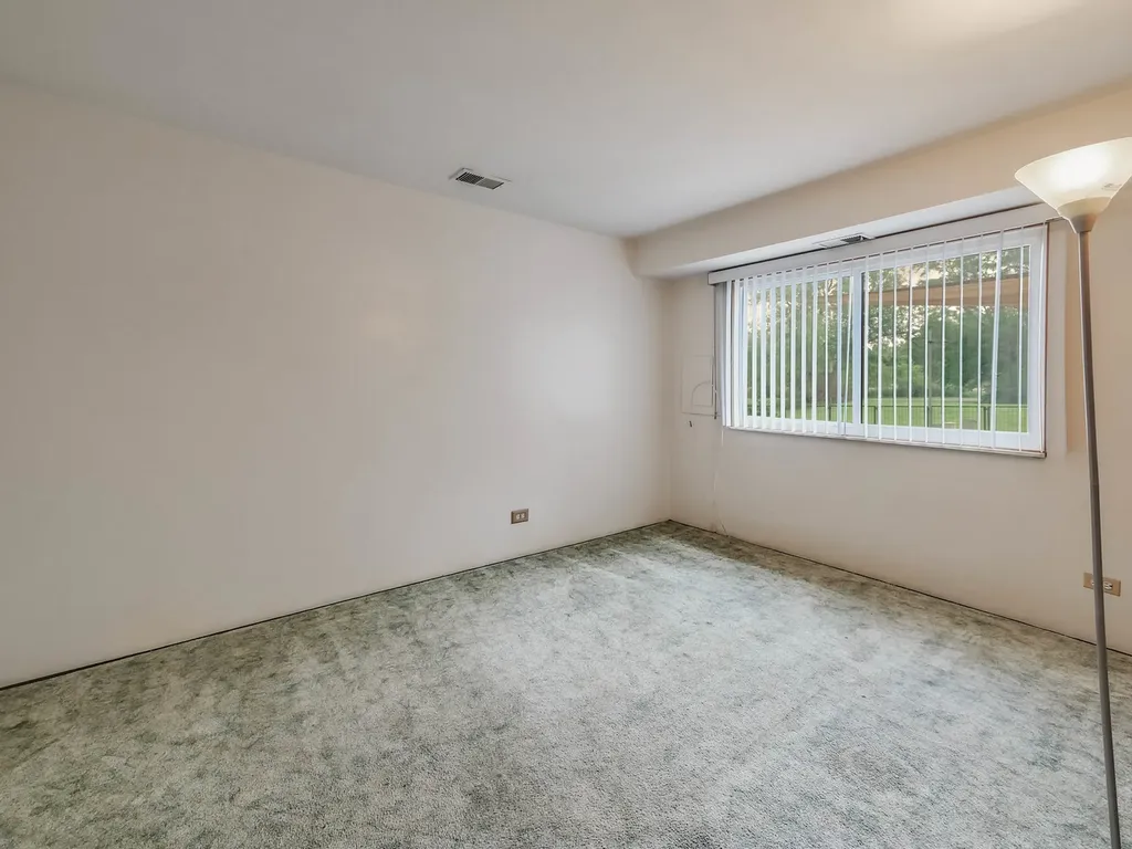 29W337 White Oak Drive Warrenville IL 60555