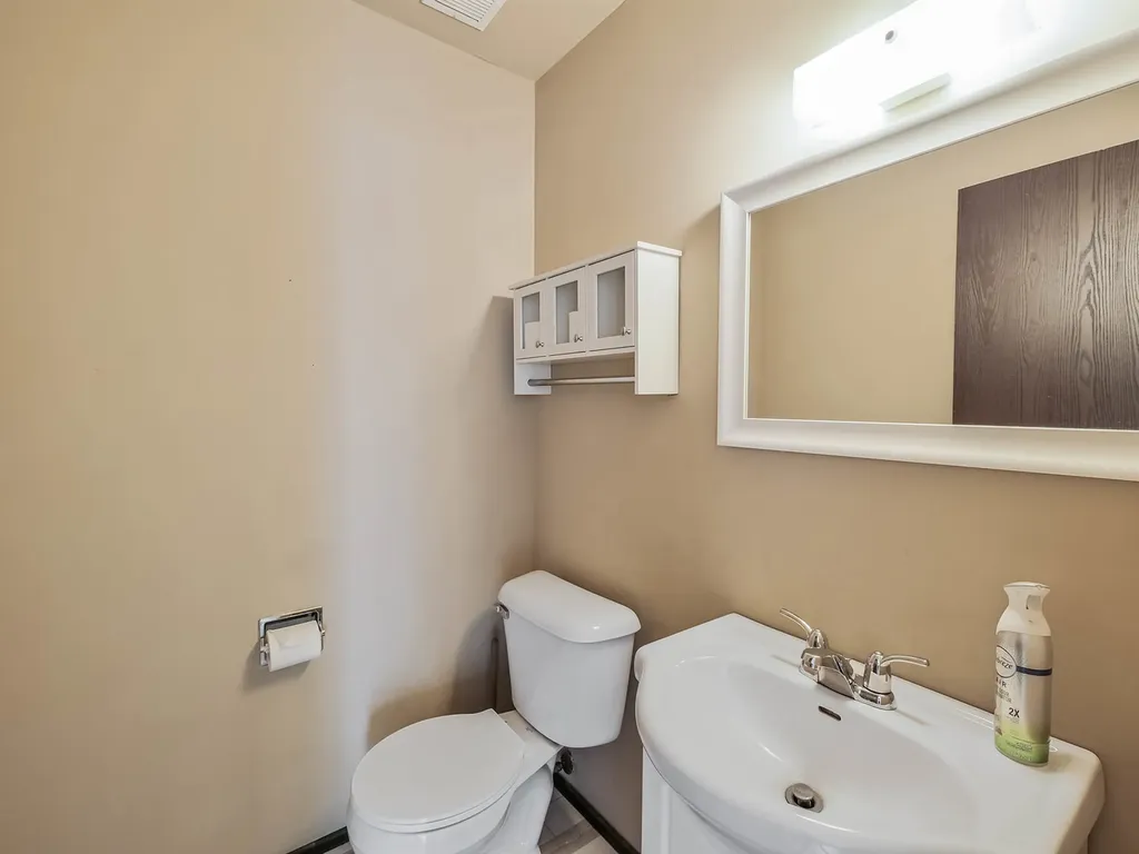 29W337 White Oak Drive Warrenville IL 60555