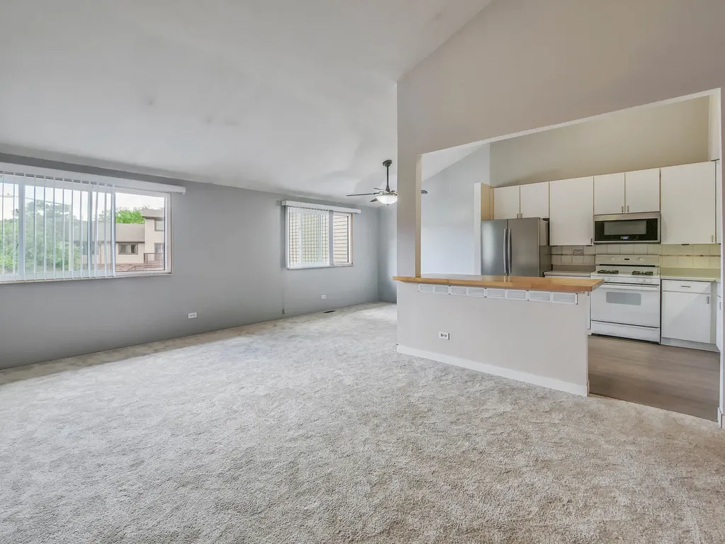 29W337 White Oak Drive Warrenville IL 60555