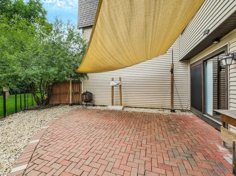 29W337 White Oak Drive Warrenville IL 60555