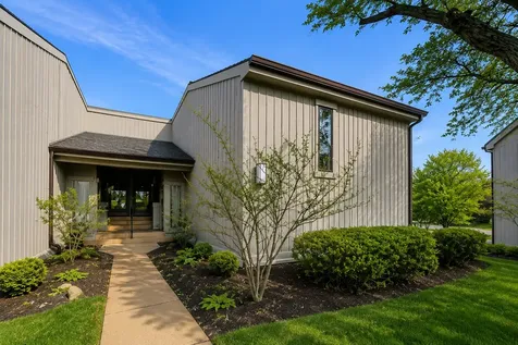 83 Thornhill Lane Lake Barrington IL 60010