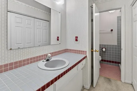 5200 Carriageway Drive Rolling Meadows IL 60008