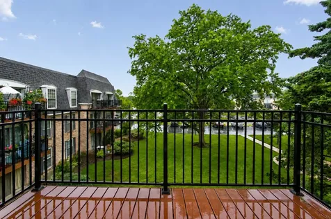 5200 Carriageway Drive Rolling Meadows IL 60008