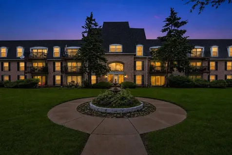 5200 Carriageway Drive Rolling Meadows IL 60008