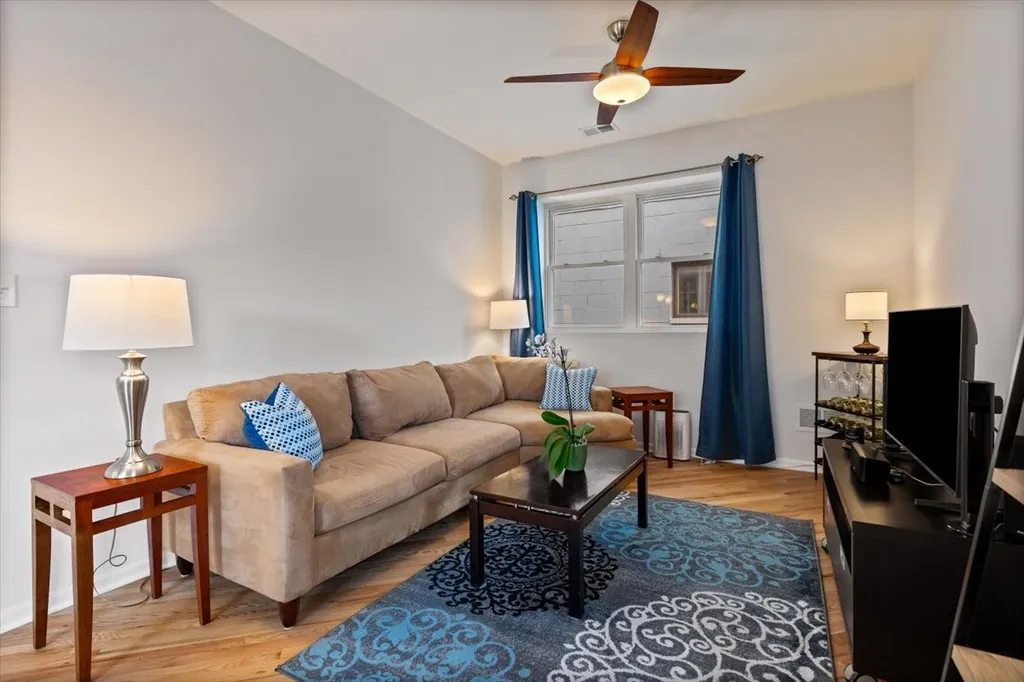 525 North Claremont Avenue Chicago IL 60612