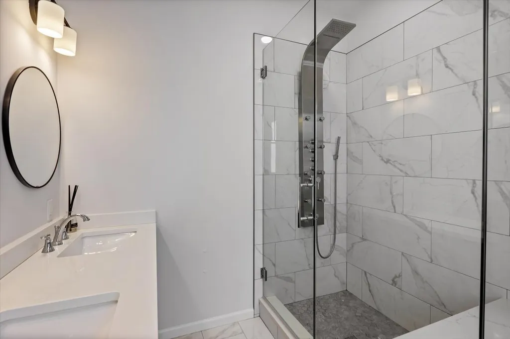 525 North Claremont Avenue Chicago IL 60612