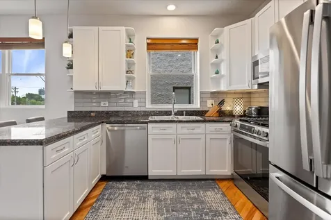 525 North Claremont Avenue Chicago IL 60612