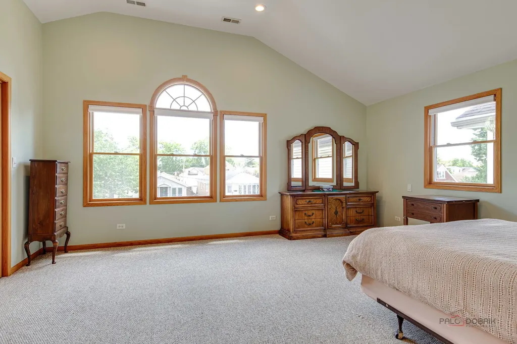 3532 North Ozark Avenue Chicago IL 60634