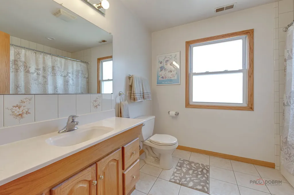 3532 North Ozark Avenue Chicago IL 60634