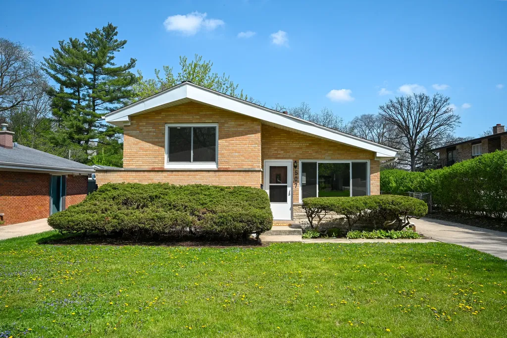 507 North Kenilworth Avenue Glen Ellyn IL 60137