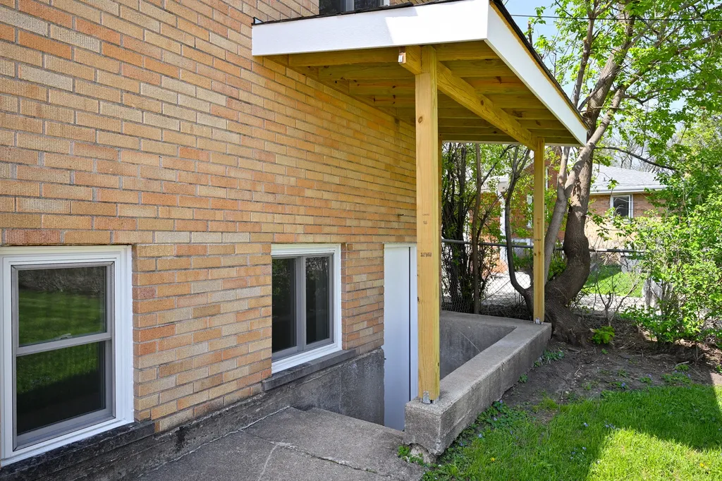 507 North Kenilworth Avenue Glen Ellyn IL 60137